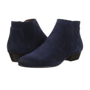 Denim Blue Faux Suede Aldo Ankle Boots Women’s Size 7.5